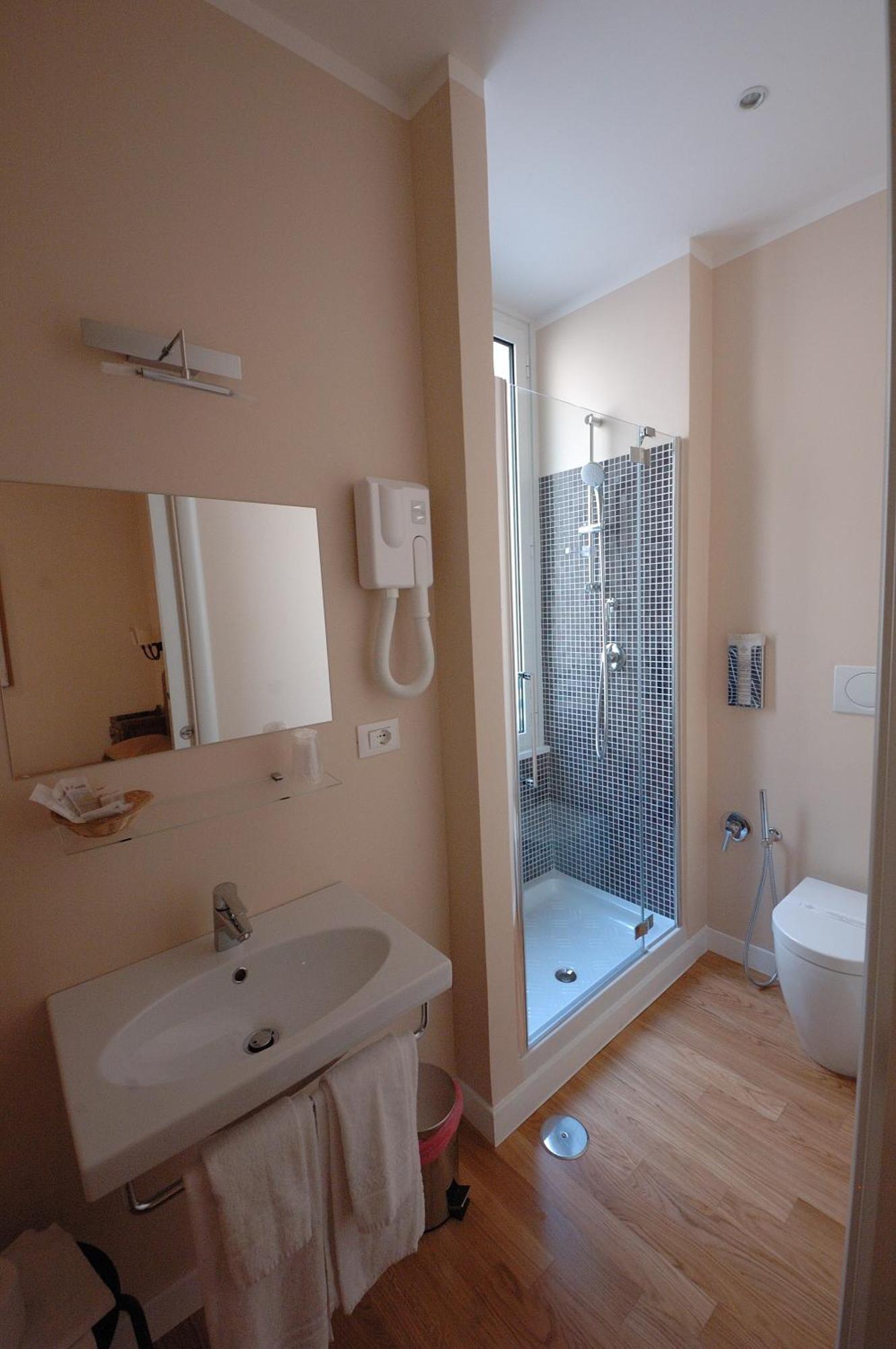 Residenza Dei Gracchi Hotel Рим Екстериор снимка